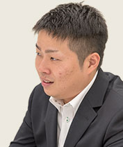 Kenichiro Sugita 